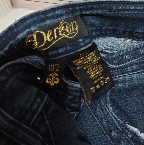 Darian Jean's Size: 11/12 - Picture 3 of 12